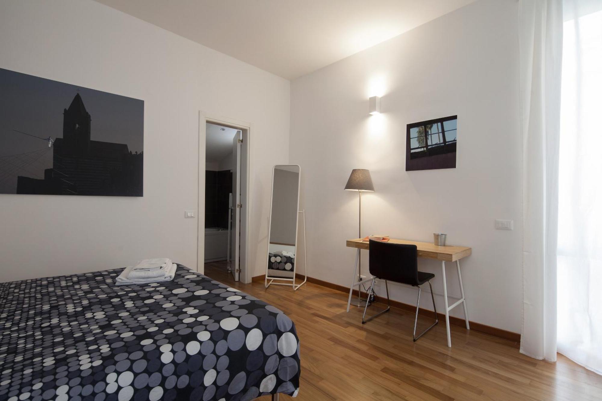 Cv5 - La Spezia City Center - Wide Modern Apartment Walking Distance To The Station To Cinque Terre - Big Terrace On The Roofs Exterior foto