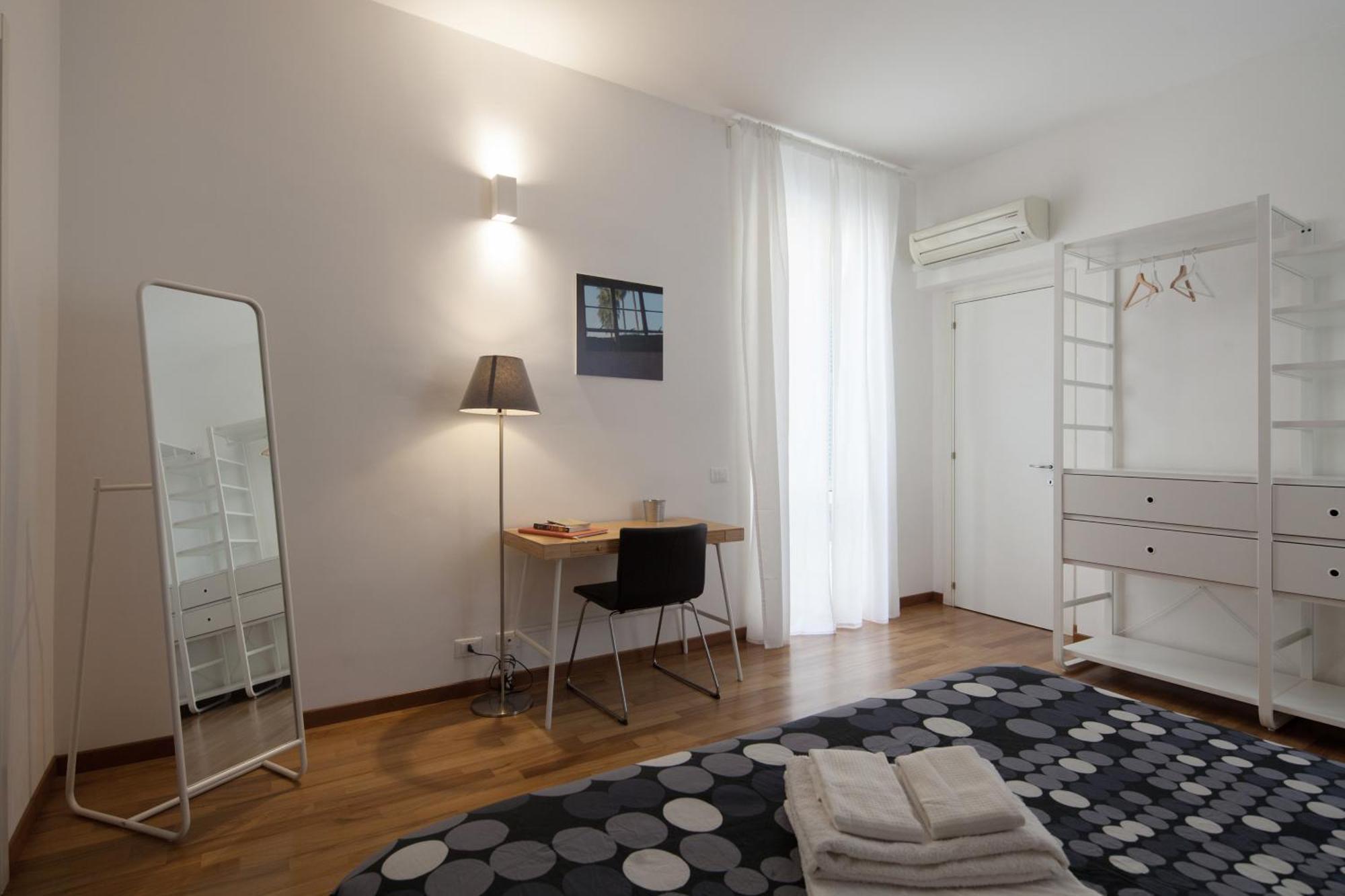 Cv5 - La Spezia City Center - Wide Modern Apartment Walking Distance To The Station To Cinque Terre - Big Terrace On The Roofs Exterior foto